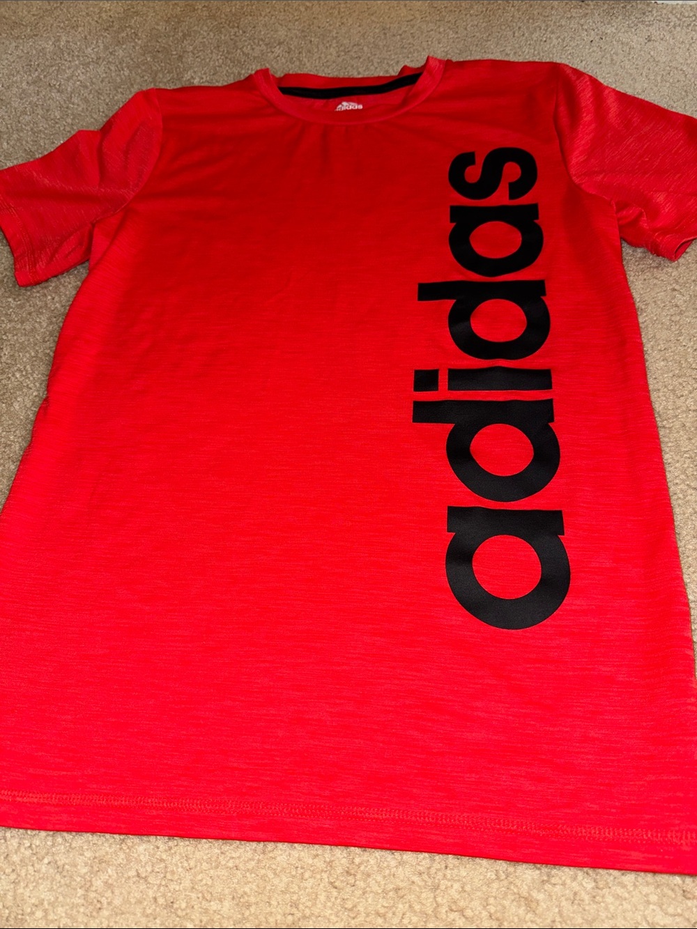 ADIDAS - BIG BOYS Red Climalite Tee - Size Large 14/16